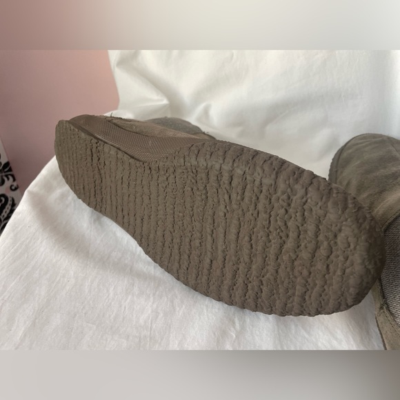 Men’s suede slip-on aro shoe - Picture 7 of 13